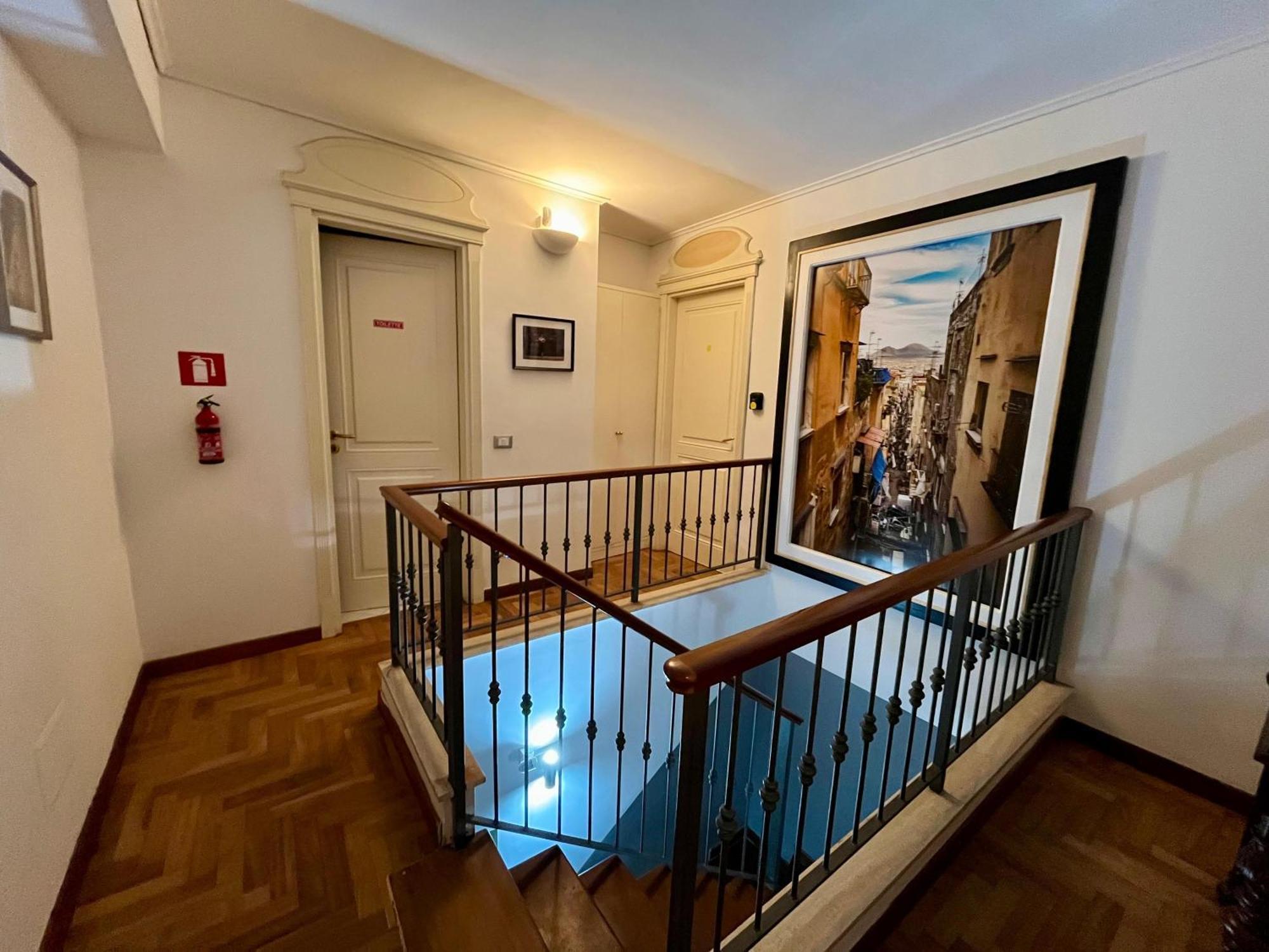 Palazzo Rota Guesthouse 那不勒斯 外观 照片
